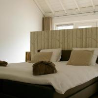 suite-pillows.jpg